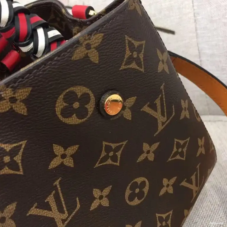 Fashionrepsfam ru LV Bags 19B570290 0502